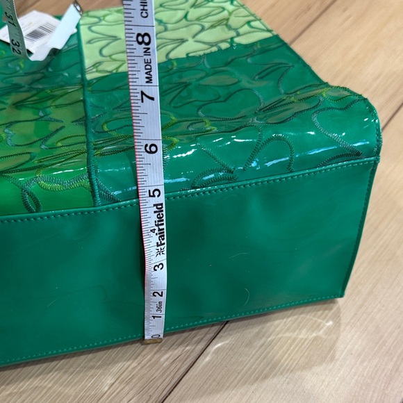 Liz Claiborne Emerald Green Shamrock Patchwork Tote Bag - Picture 11 of 11